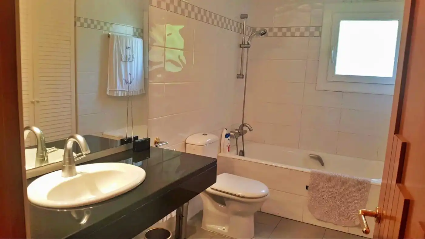 Baño de Casa o chalet en venta en Lloret de Mar con Aire acondicionado, Calefacción y Trastero