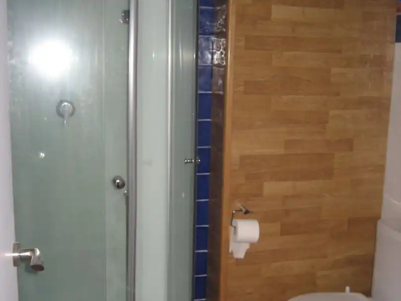 Badezimmer von Wohnung zur Miete in Ayora, Valencia