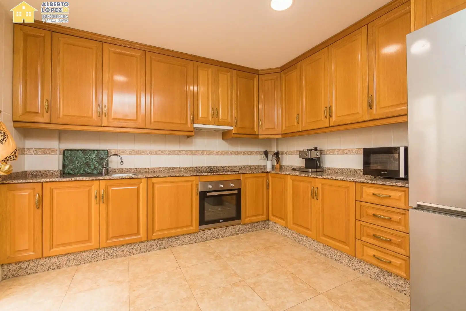 Cocina de Casa adosada en venta en Elche / Elx con Aire acondicionado, Calefacción y Balcón