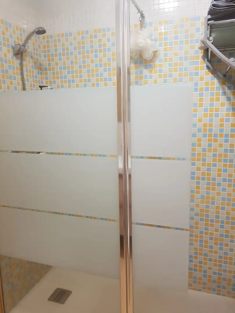 Bany de Pis en venda en Fuengirola amb Aire condicionat, Moblat i Balcó