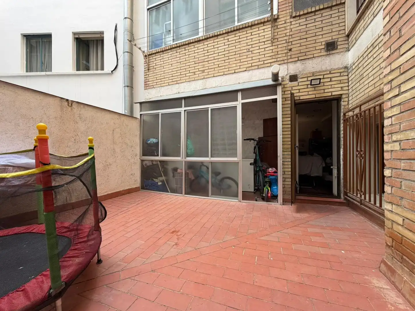 Flat for sale in Granada  with Air Conditioner, Parquet flooring and Balcony