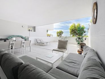 Bajo con piscina en venta en Alcorrín