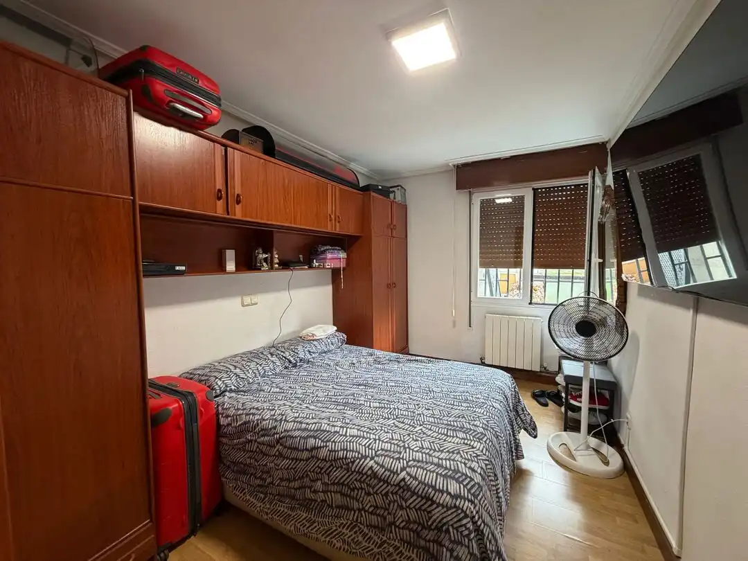 Dormitori de Pis en venda en Galdakao amb Calefacció, Terrassa i Moblat