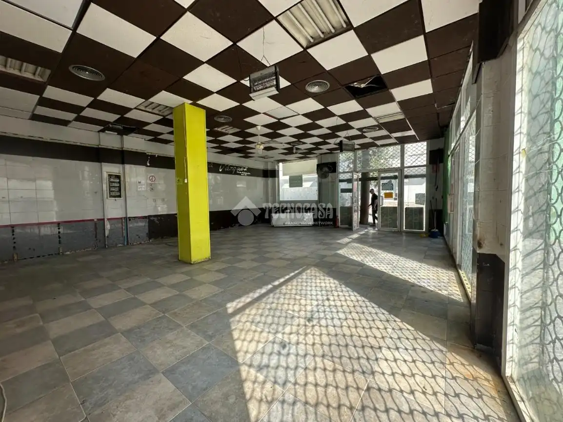 Local comercial en venda a Churriana, imagen 4