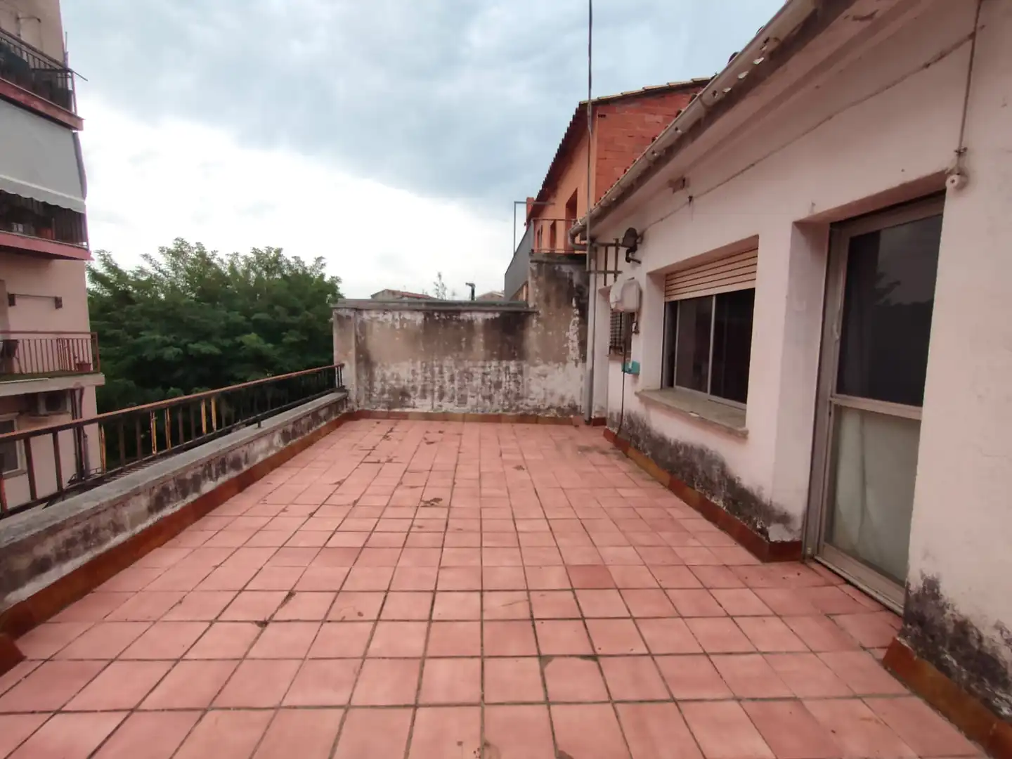 Terrassa de Edifici en venda en Girona