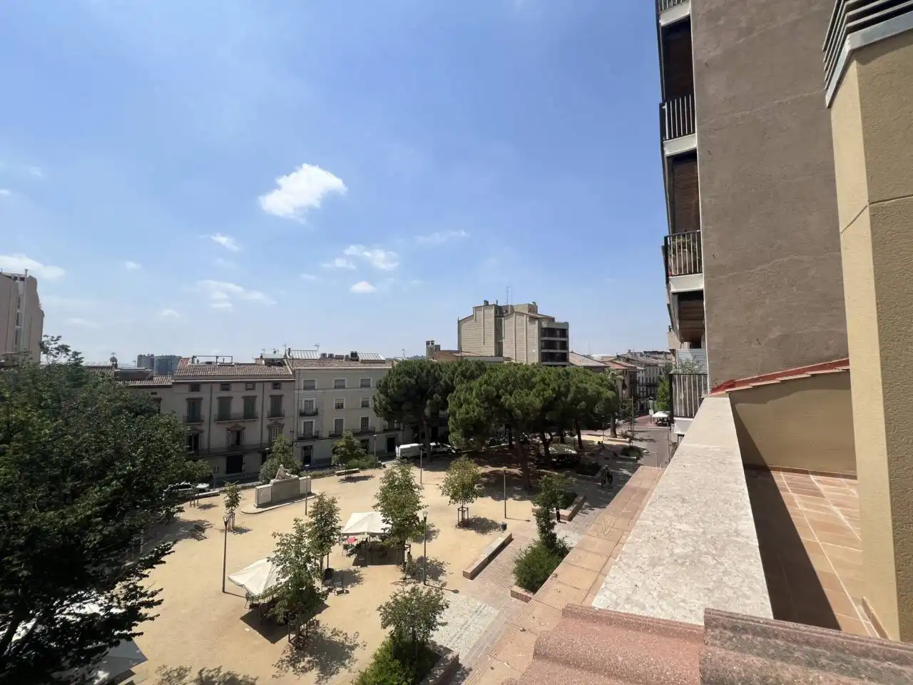 Vista exterior de Dúplex de lloguer en Terrassa amb Aire condicionat, Calefacció i Terrassa