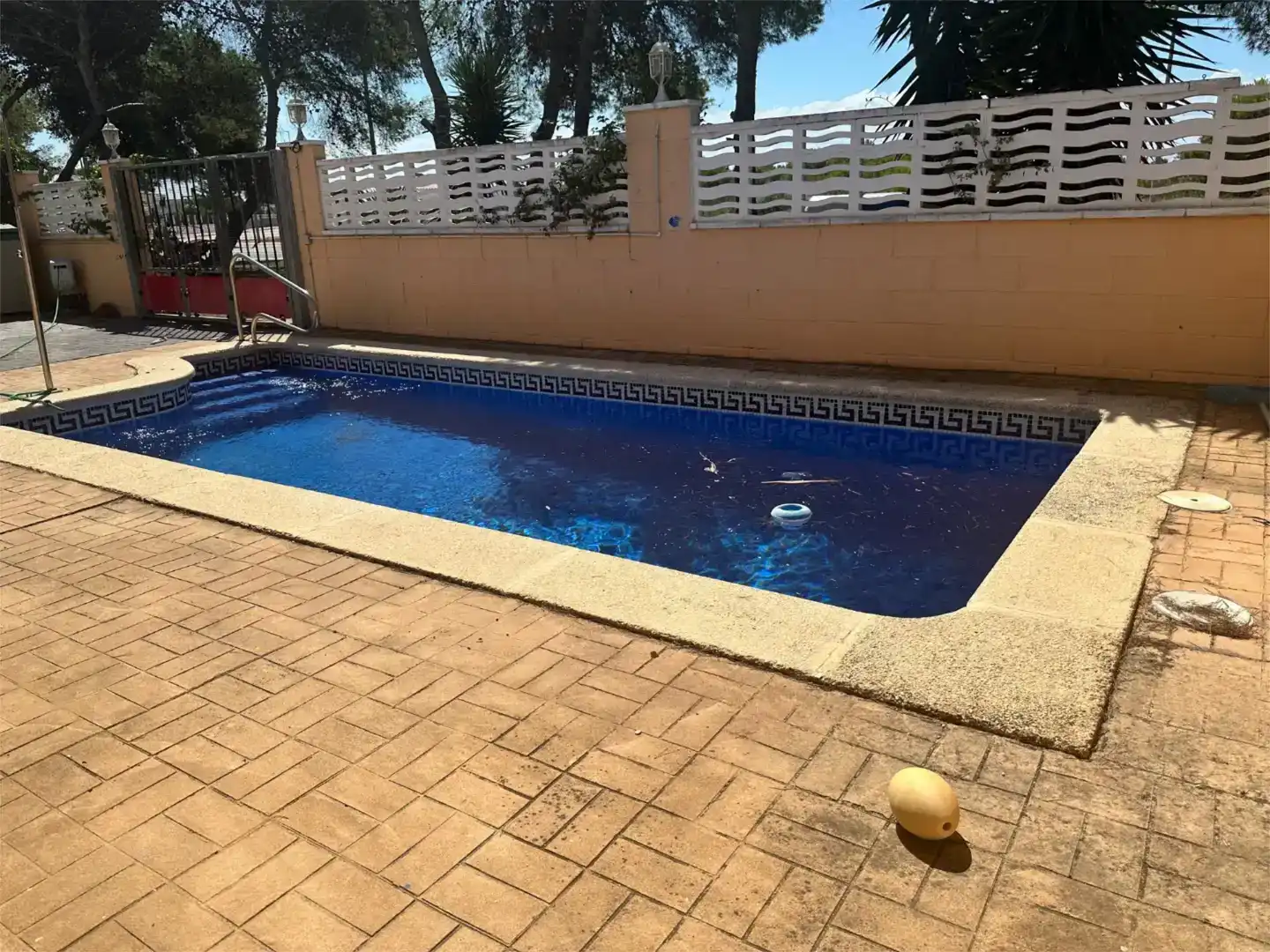 Piscina de Pis en venda en Deltebre amb Aire condicionat, Jardí privat i Traster
