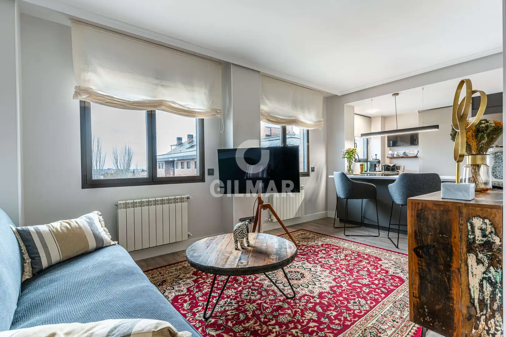 Sala de estar de Dúplex en venta en Boadilla del Monte con Calefacción, Jardín privado y Trastero