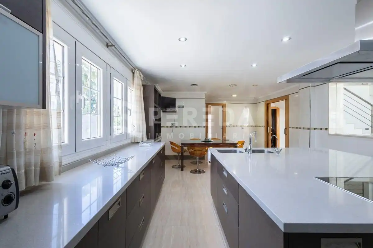 Cocina de Casa o chalet en venta en Roquetas de Mar con Aire acondicionado, Jardín privado y Piscina