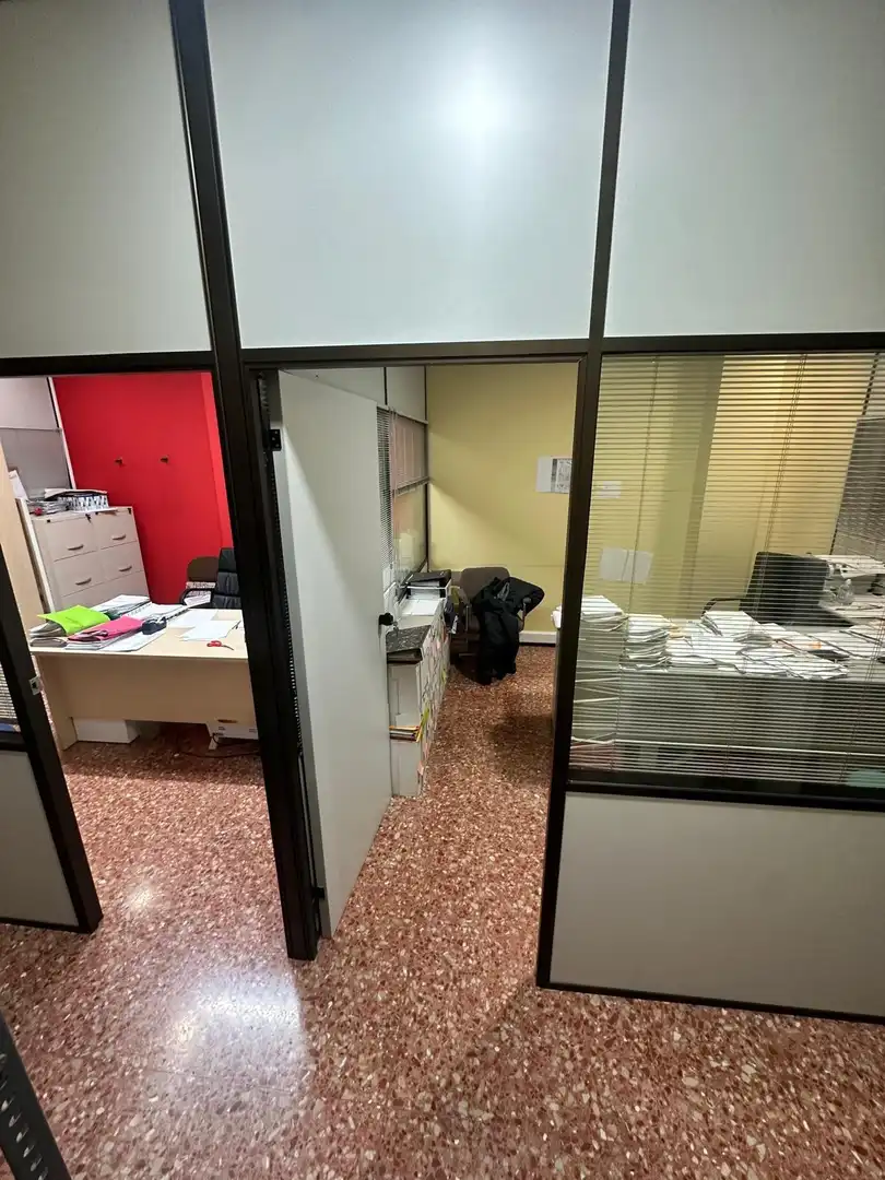 Commercial properties for sale in Torrent  with Air Conditioner and Furnished