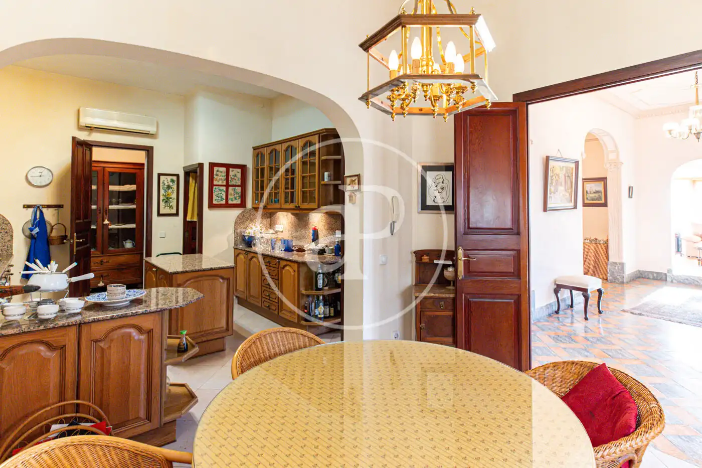 Houses for sale in Carrer de Victorio Luzuriaga, Sant Agustí