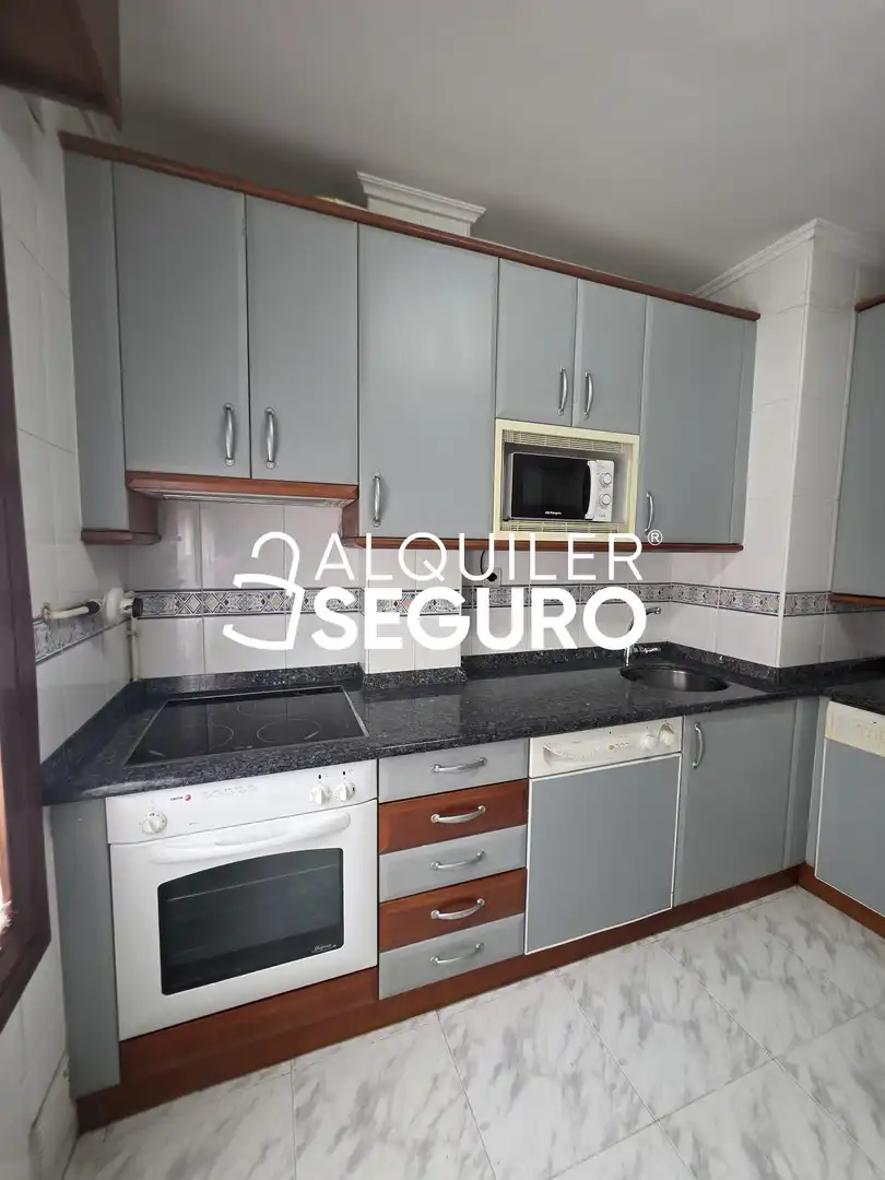 Kitchen of Flat for rent in Mungia  with Heating and Furnished
