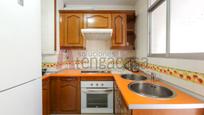 Kitchen of Flat for sale in  Madrid Capital  with Air Conditioner, Heating and Oven