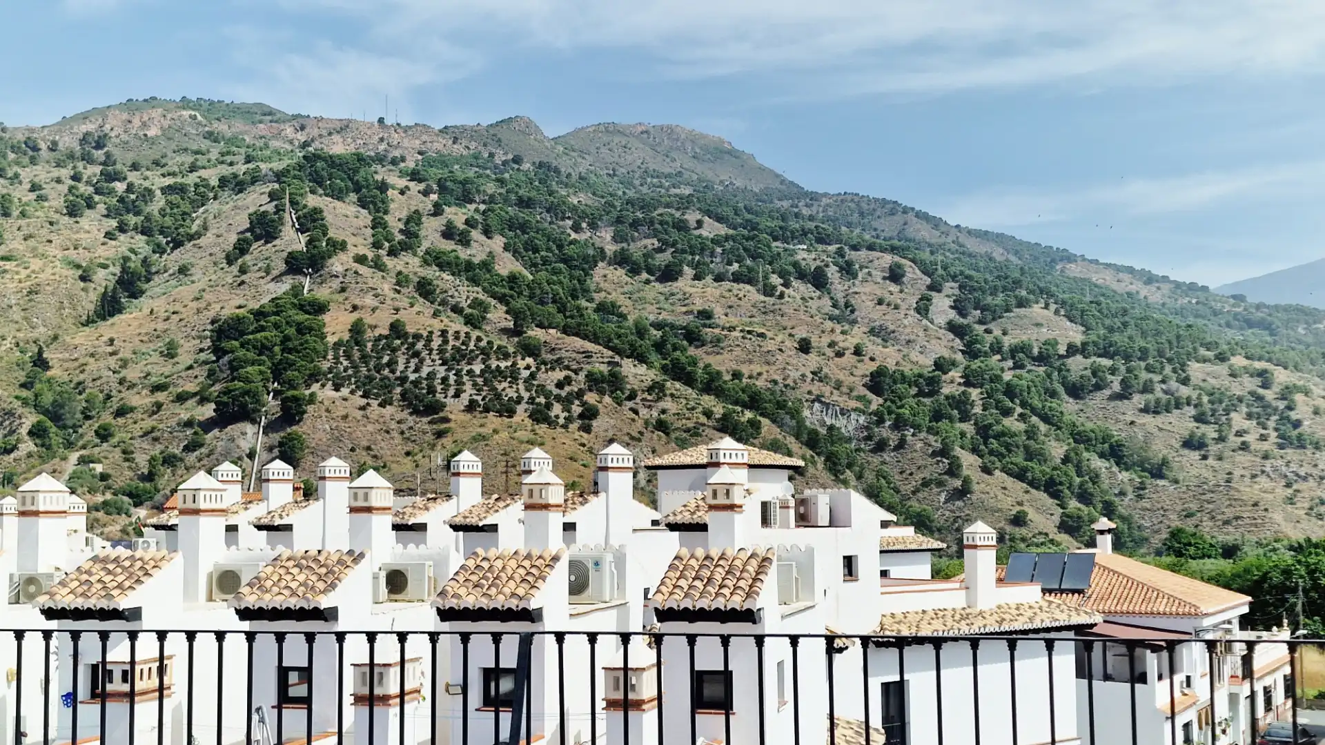 Vista exterior de Apartament en venda en Vélez de Benaudalla amb Aire condicionat, Calefacció i Balcó