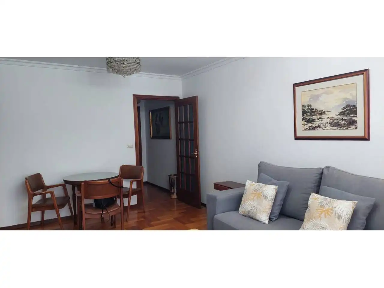 Living room of Flat for rent in Vigo   with Parquet flooring, Terrace and Furnished