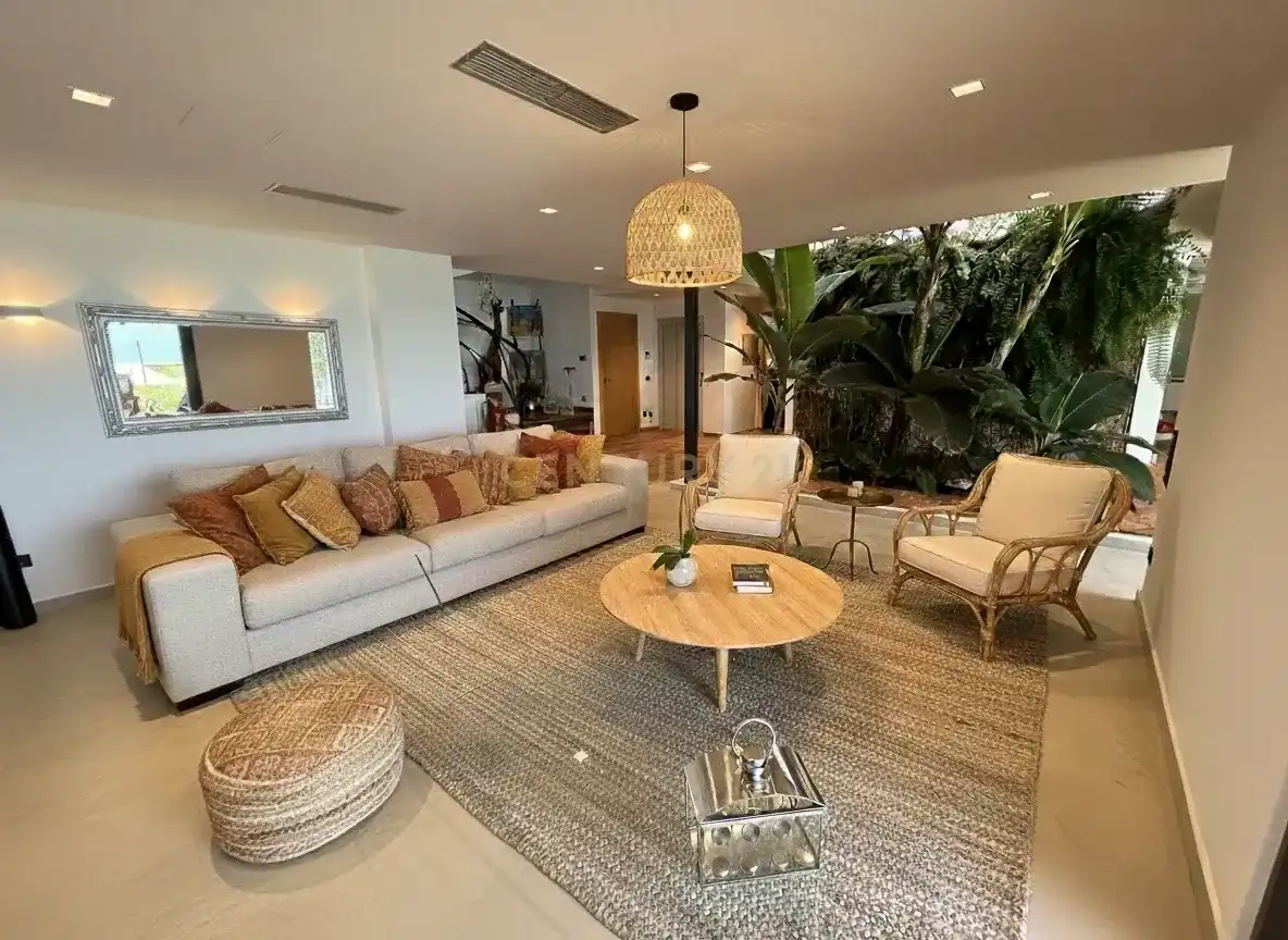 Sala de estar de Casa o chalet en venta en Arenys de Mar con Jardín privado