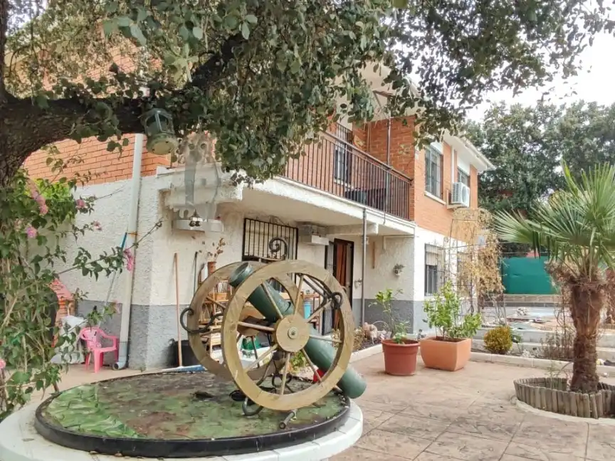 Xalet amb jardí en venda a Saucedoso 218A