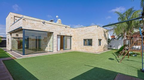 Chalet lujo en Urbanización Pino Grande