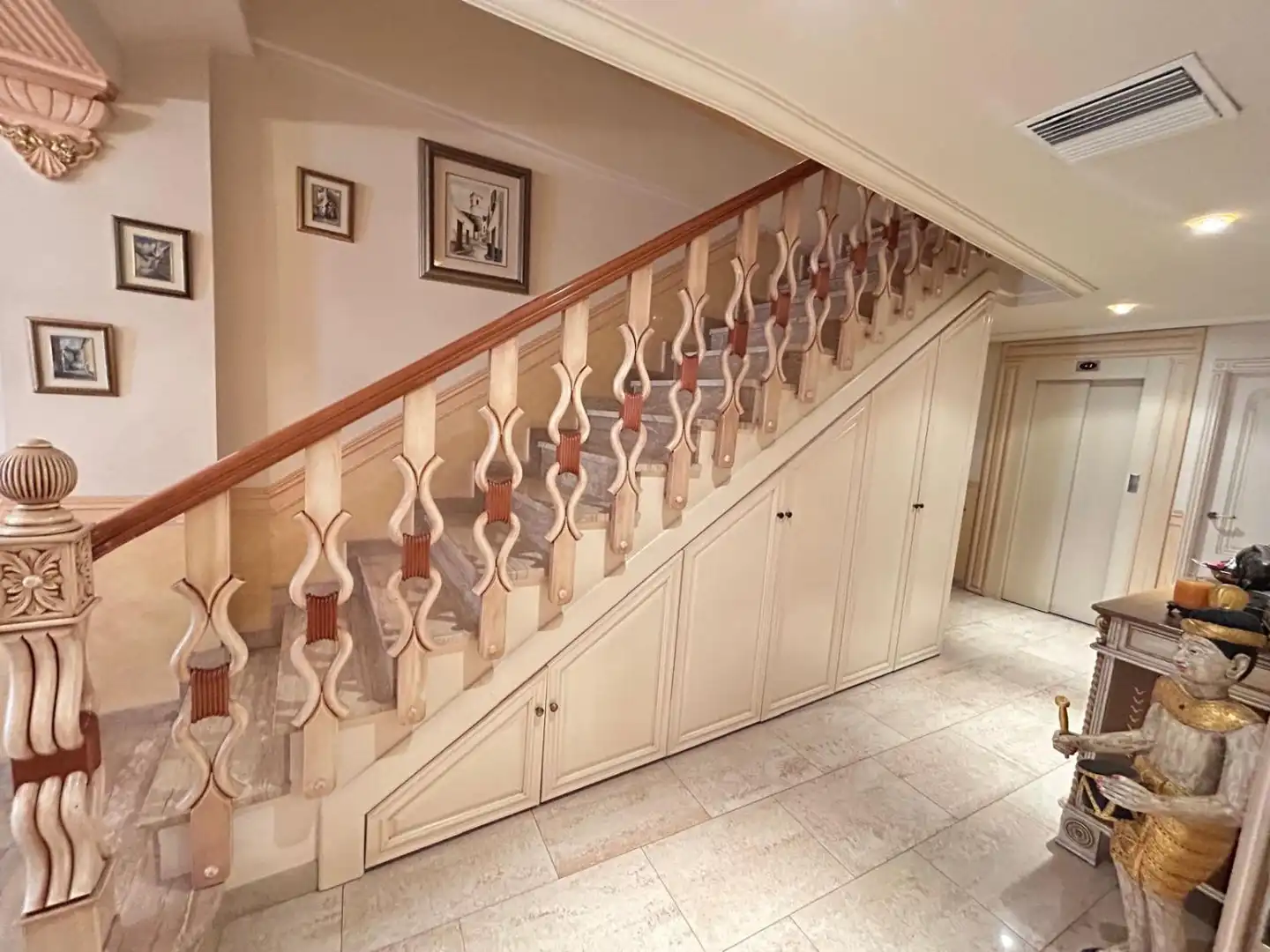 Casa adosada en venta en Crevillent