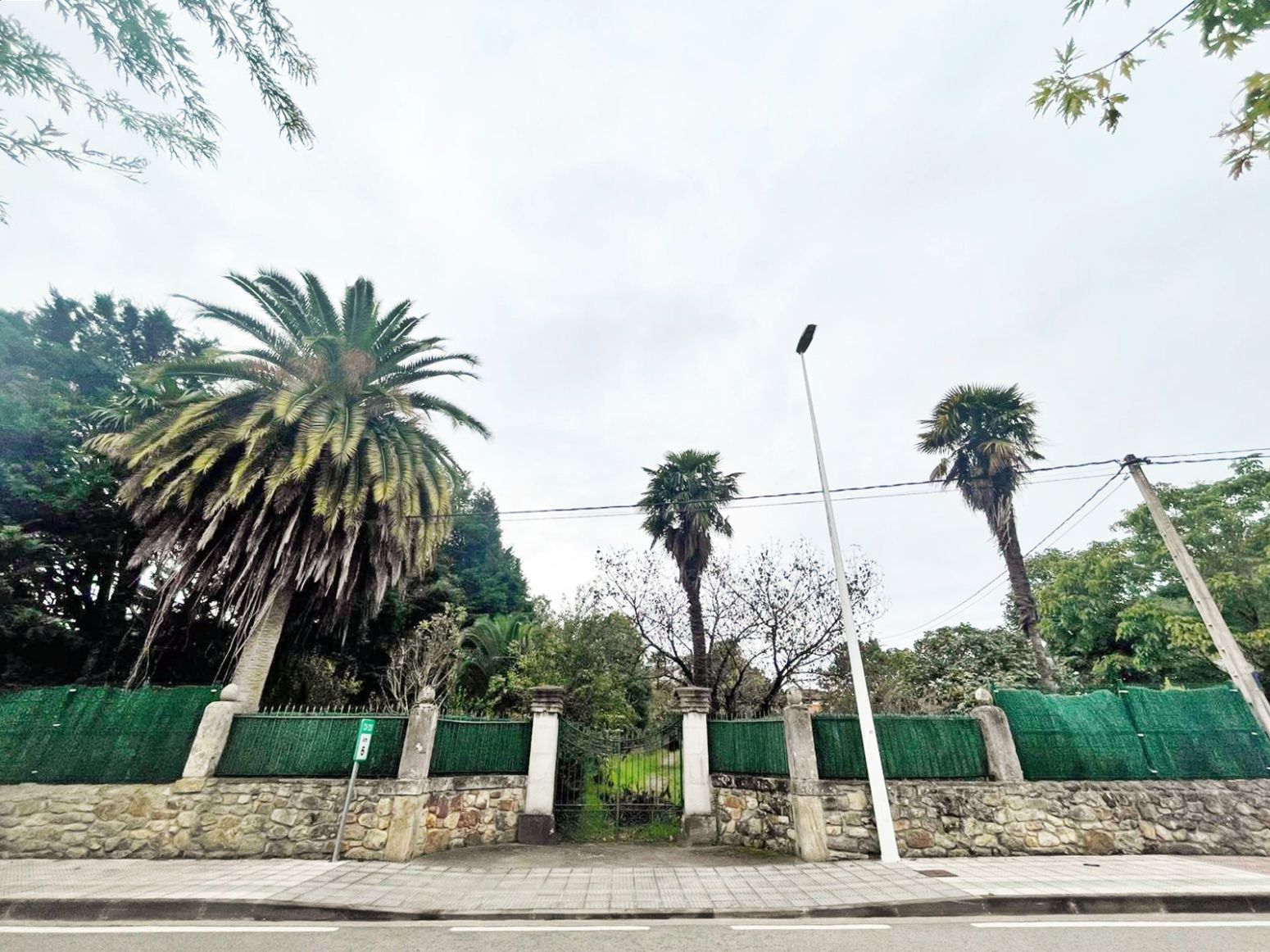 Vista exterior de Casa adosada en venta en Piélagos con Jardín privado, Terraza y Balcón