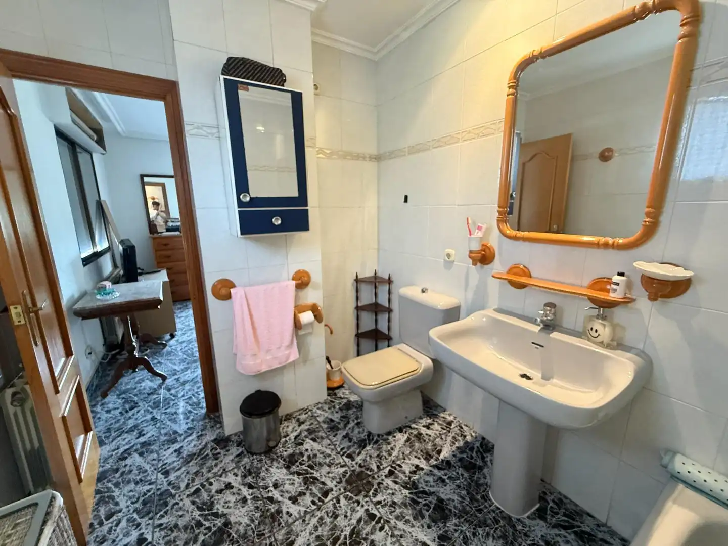 Bathroom of Flat for sale in Guardamar del Segura  with Terrace