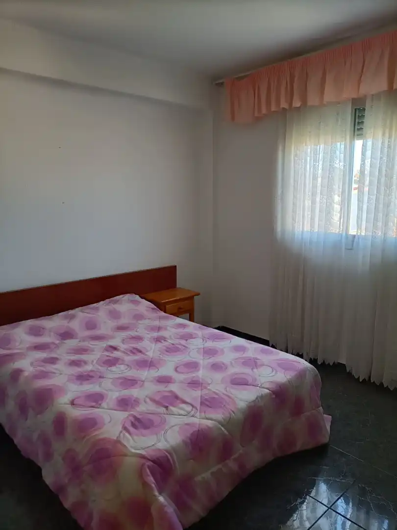 Dormitori de Pis en venda en Viver amb Terrassa i Moblat