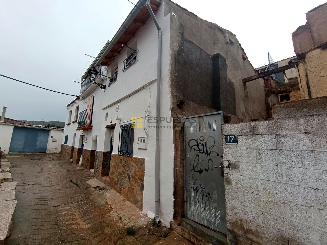 Exterior view of Single-family semi-detached for sale in Arnedo  with Storage room and Furnished