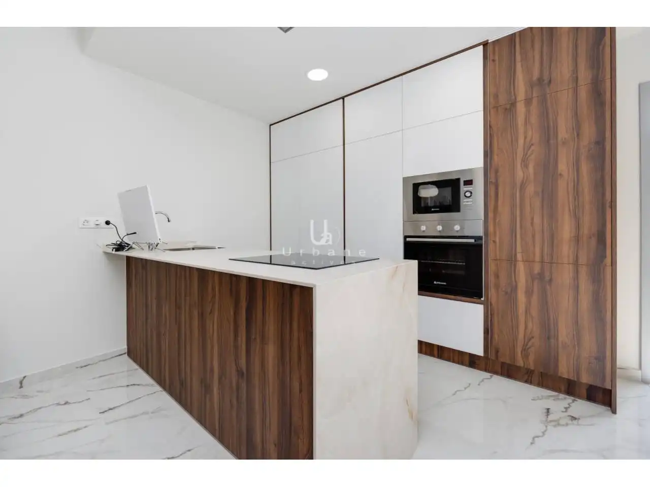 Cocina de Ático en venta en San Miguel de Salinas con Aire acondicionado, Terraza y Amueblado