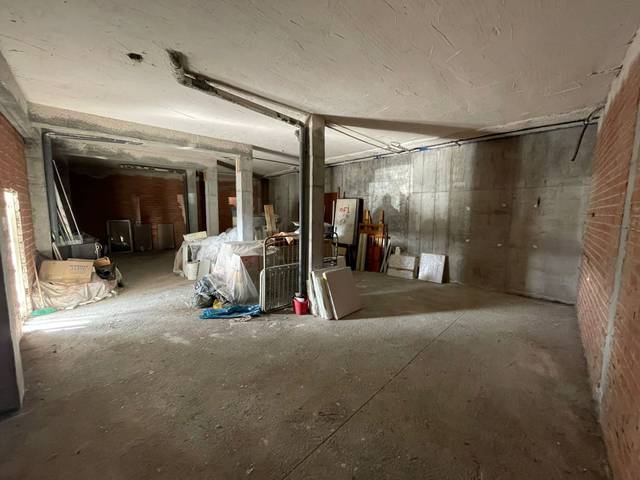 Local comercial en Alquiler en Calle Lauaxeta en Kabiezes