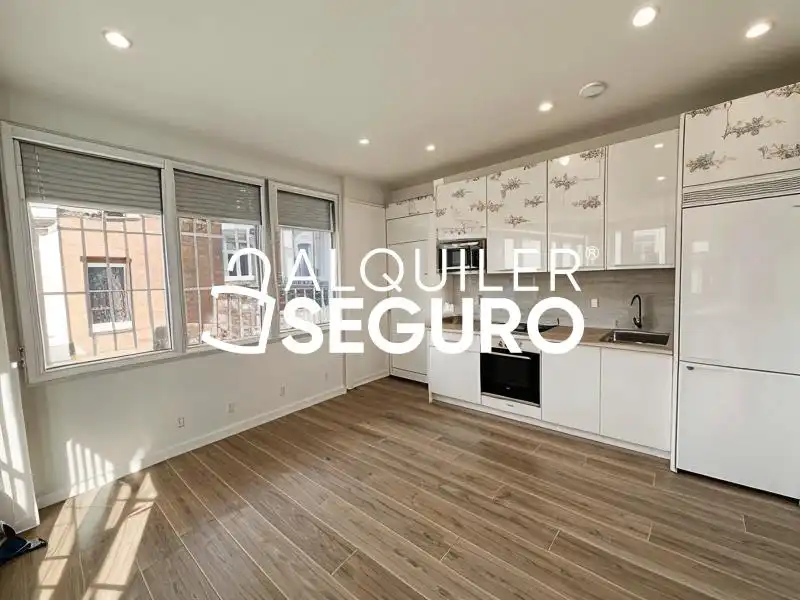 Habitación de Piso de alquiler en Madrid con Aire acondicionado