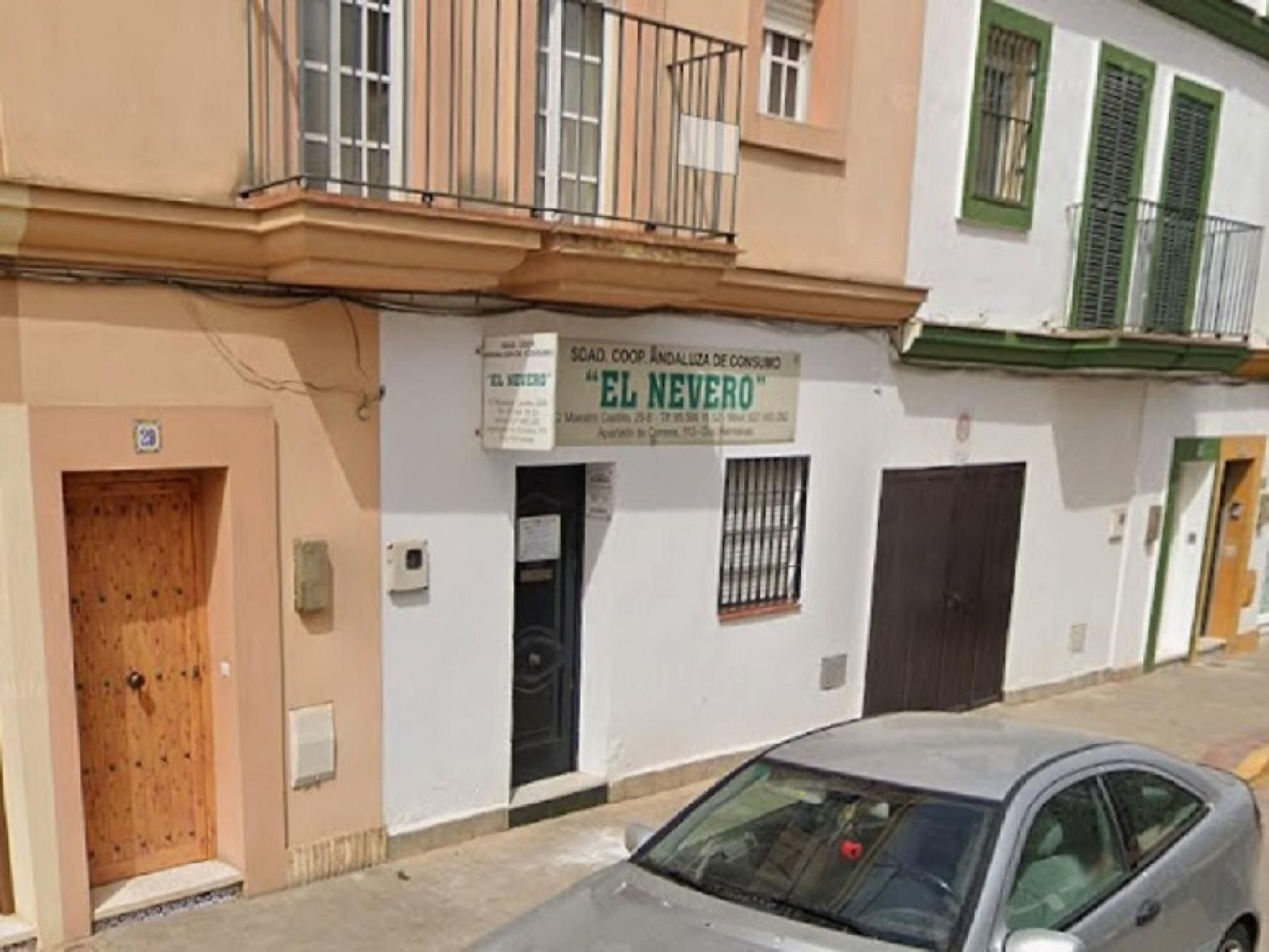 Vista exterior de Piso en venta en Dos Hermanas