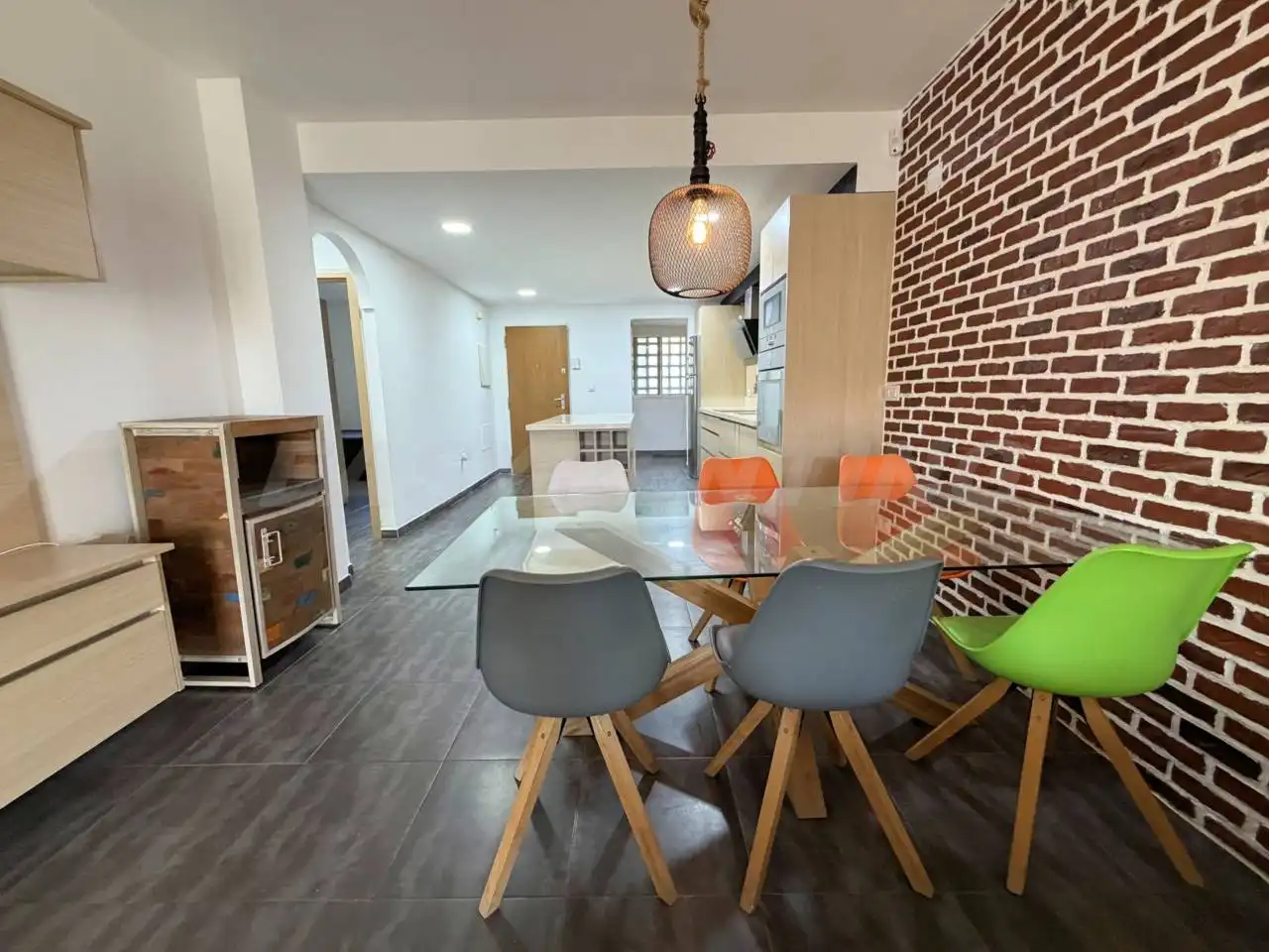 Comedor de Piso en venta en La Línea de la Concepción con Terraza, Amueblado y Alarma