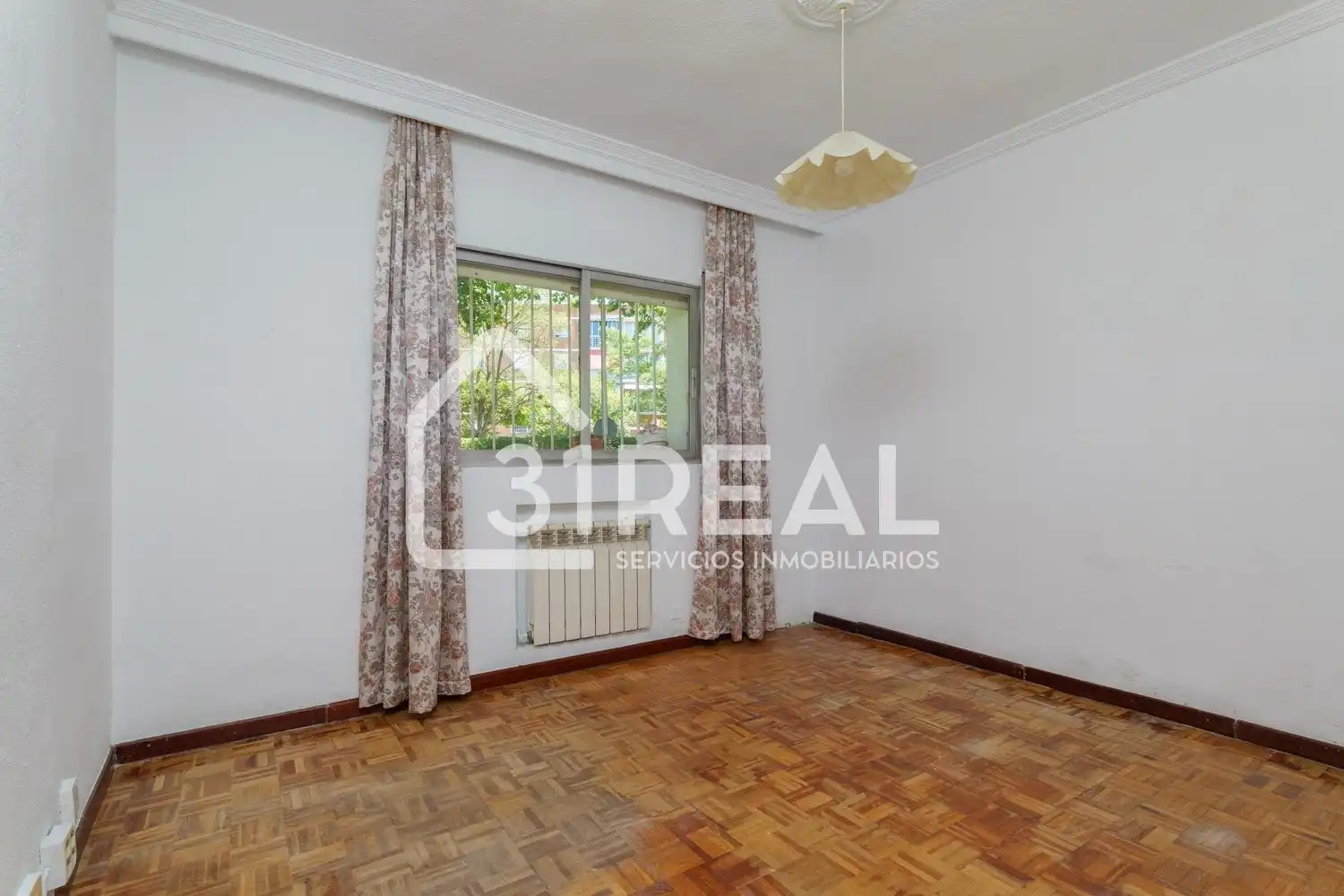 Habitación de Piso en venta en Madrid con Calefacción, Jardín privado y Parquet