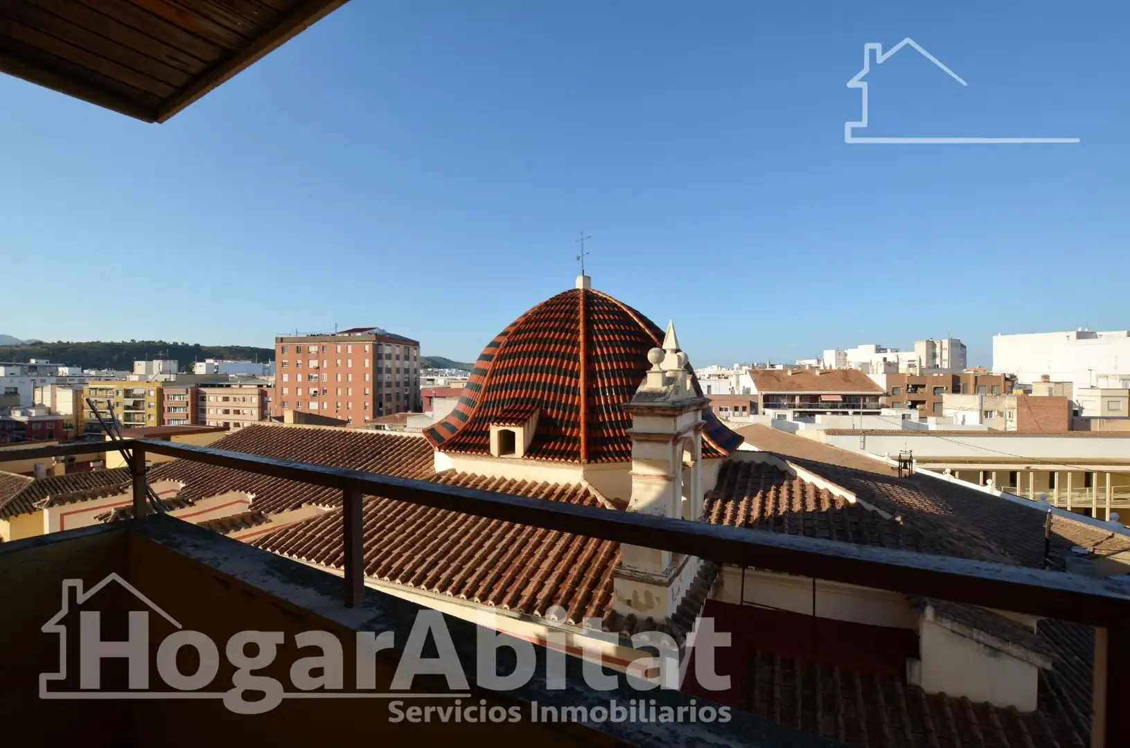 Vista exterior de Piso en venta en Gandia con Terraza, Trastero y Amueblado