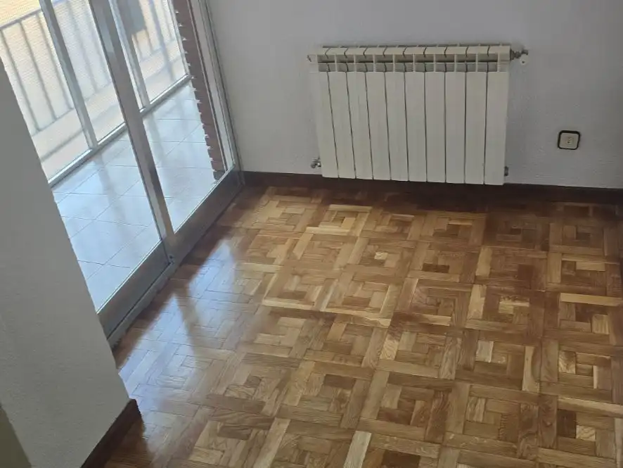 Dormitori de Pis en venda en Leganés amb Terrassa i Balcó