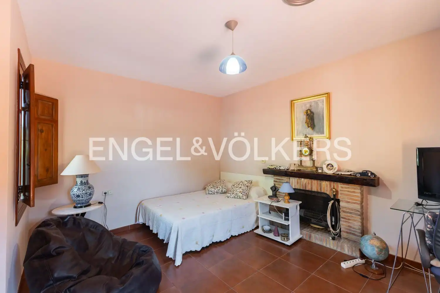 Sala de estar de Casa o chalet en venta en Paterna con Aire acondicionado, Calefacción y Jardín privado