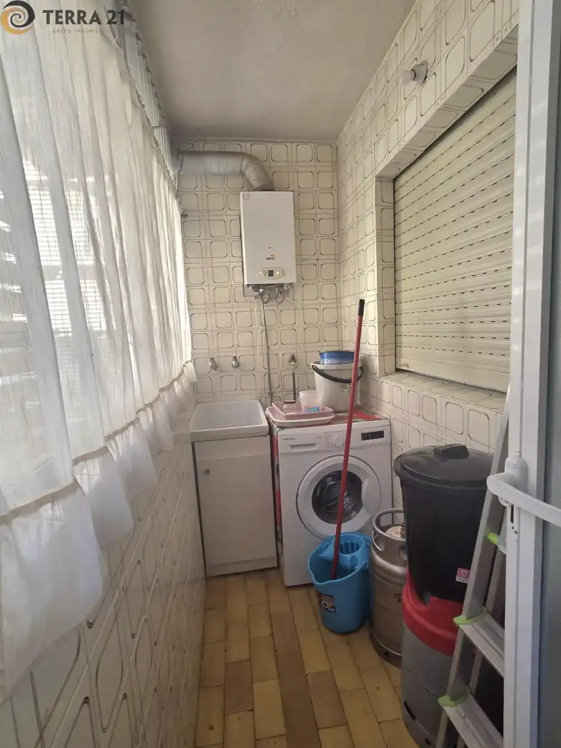 Cuina de Pis de lloguer en Jaén amb Calefacció, Terrassa i Moblat