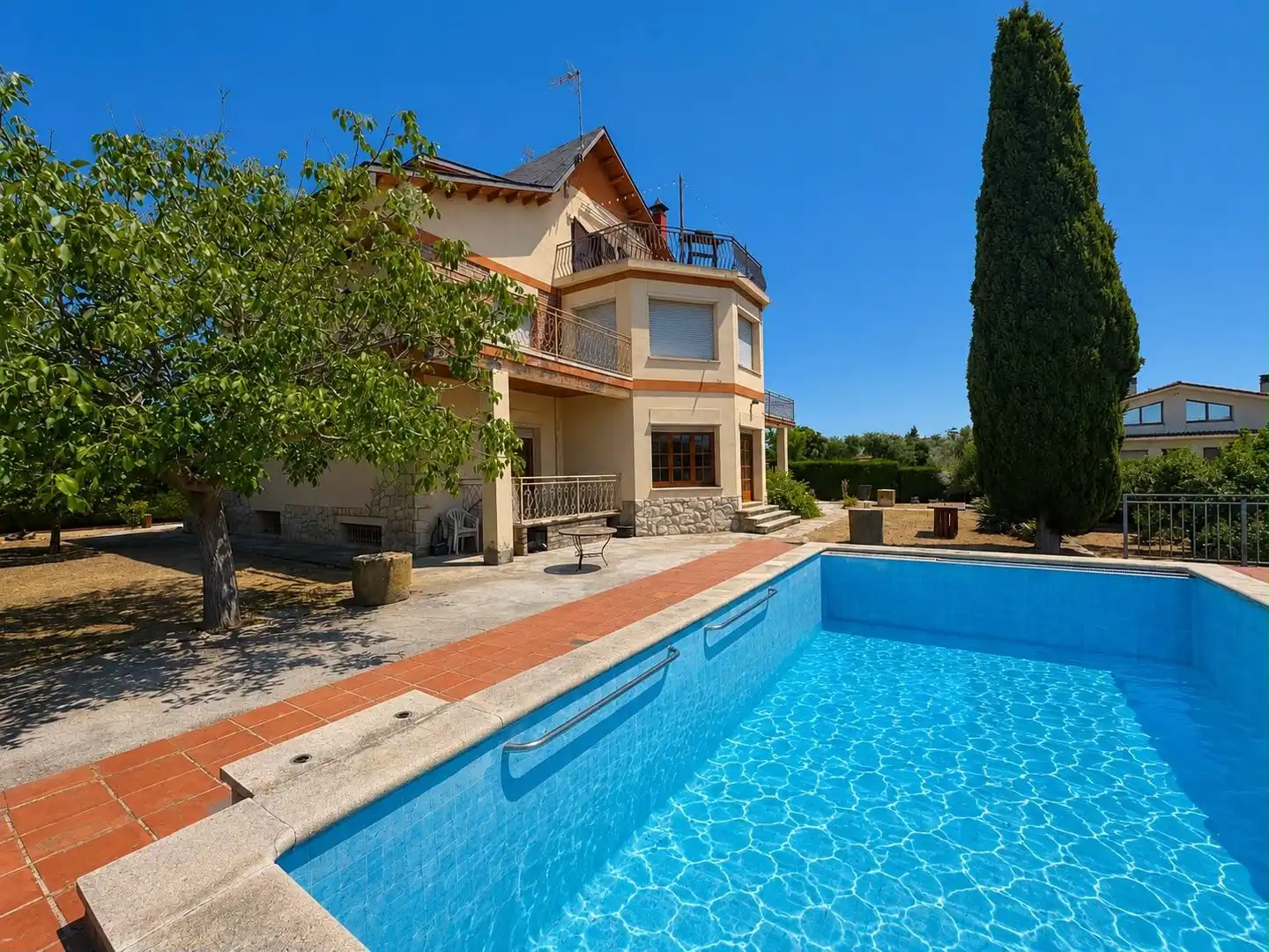Piscina de Casa o xalet en venda en Cervera amb Calefacció, Jardí privat i Terrassa