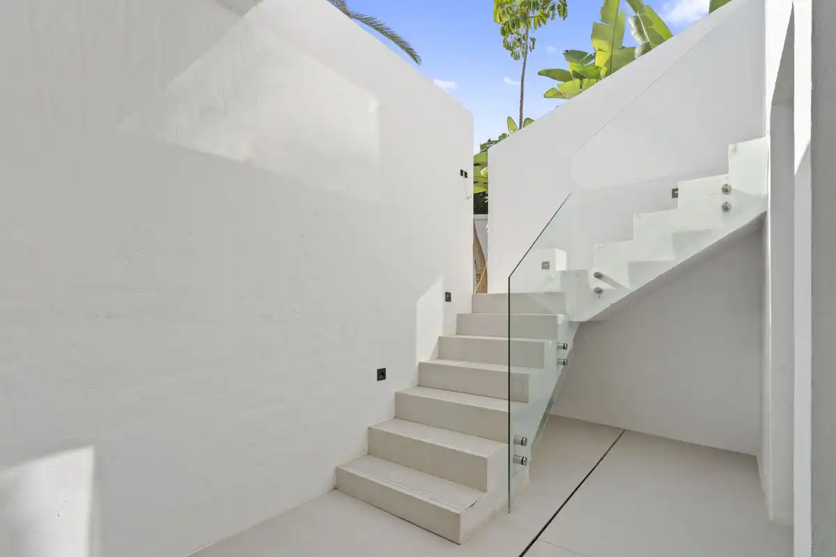Attic for sale in Estepona  with Private garden, Terrace and Swimming Pool