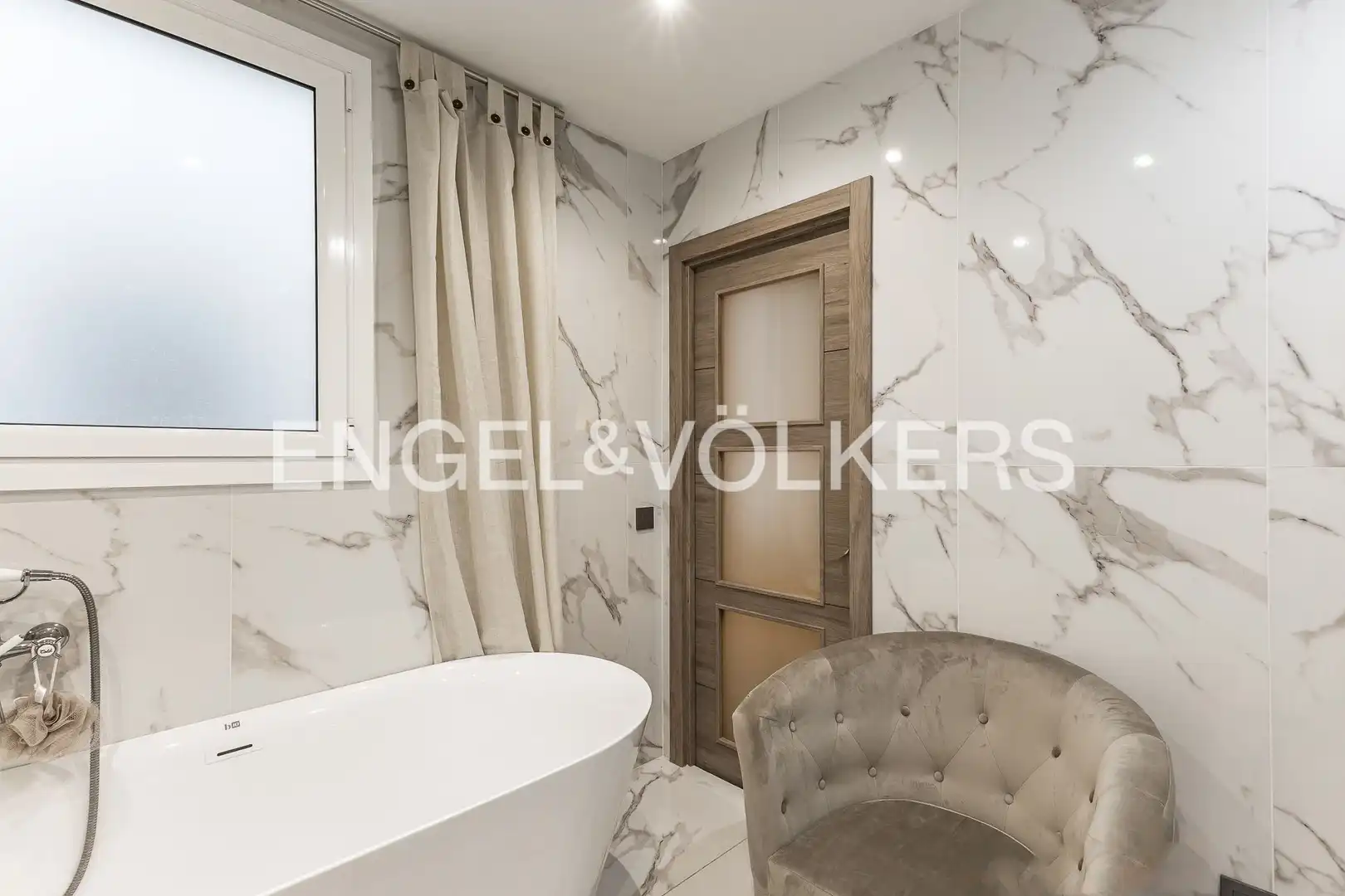 Baño de Piso en venta en Barcelona con Aire acondicionado, Calefacción y Amueblado