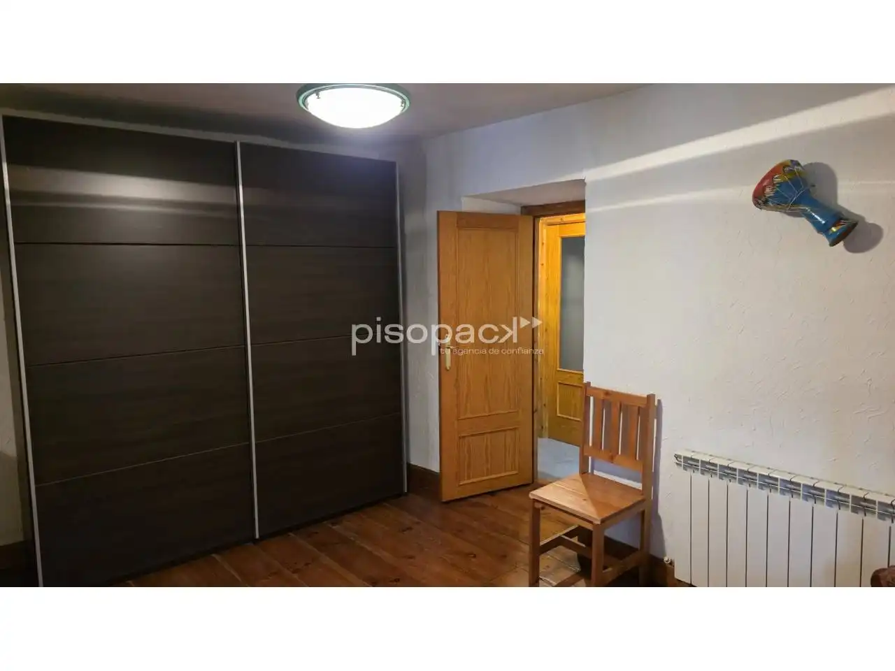 Habitación de Finca rústica en venta en Artajona con Calefacción, Parquet y Terraza