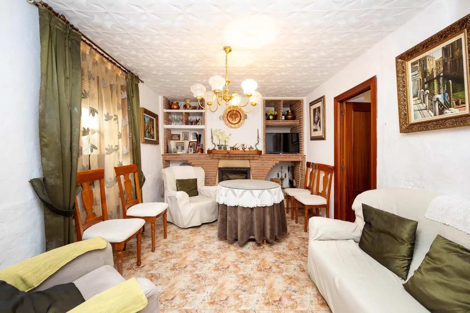 Sala d'estar de Casa adosada en venda en Lecrín amb Terrassa, Traster i Balcó