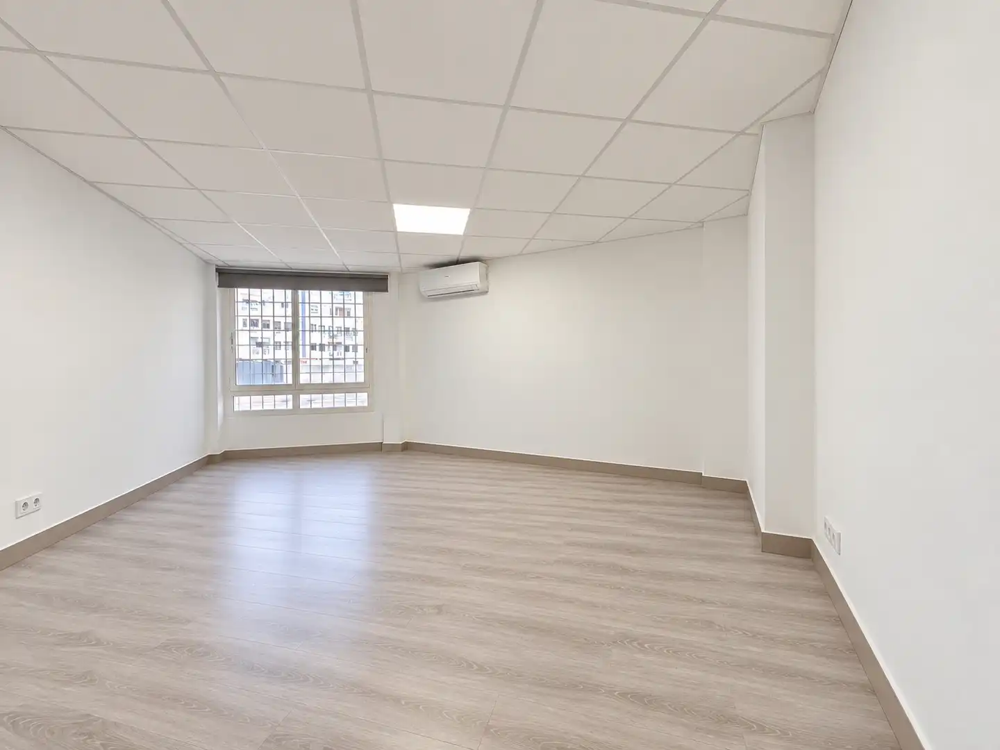 Büro mit Aufzug zum Verkauf in Carrer de Jeroni Antich 4, imagen 5