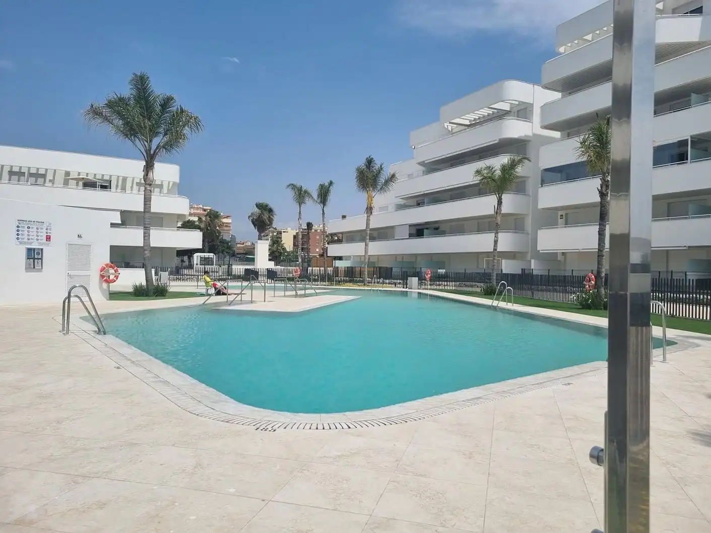 Piscina de Apartament de lloguer en Vélez-Málaga amb Aire condicionat, Calefacció i Terrassa