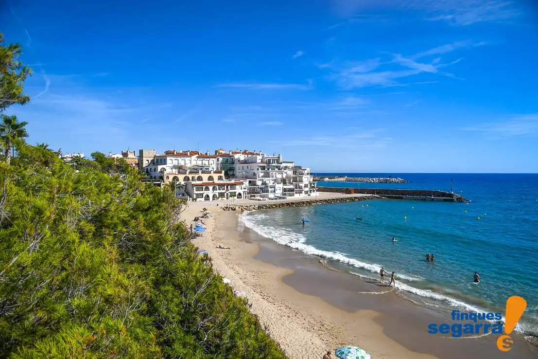 Vista exterior de Pis en venda en Roda de Berà amb Piscina comunitària