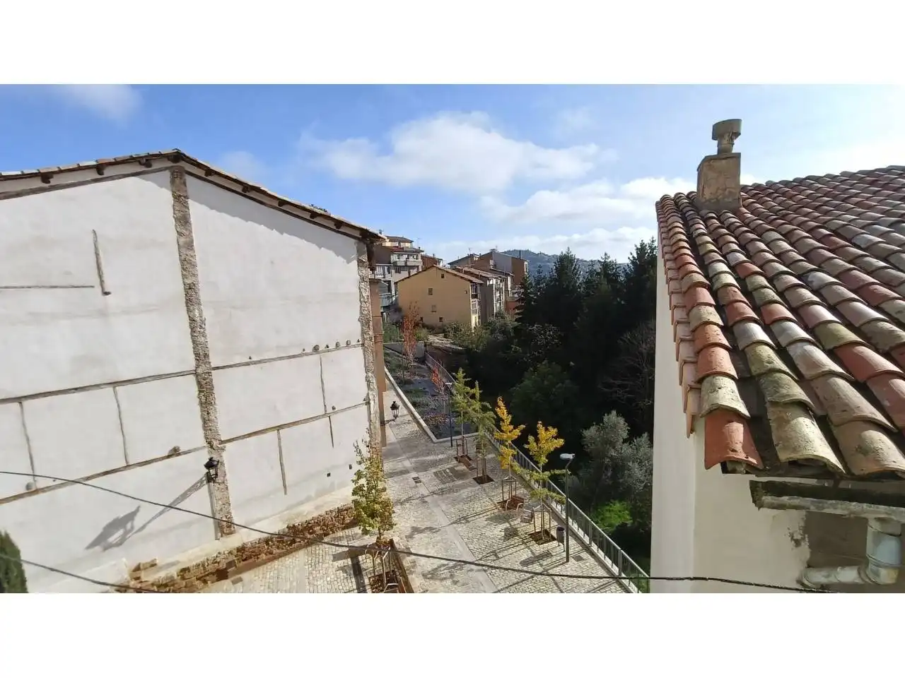 Exterior view of Houses for sale in Berga