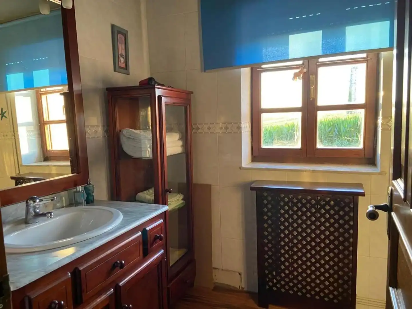 Baño de Casa o chalet en venta en Castropol con Calefacción, Terraza y Trastero