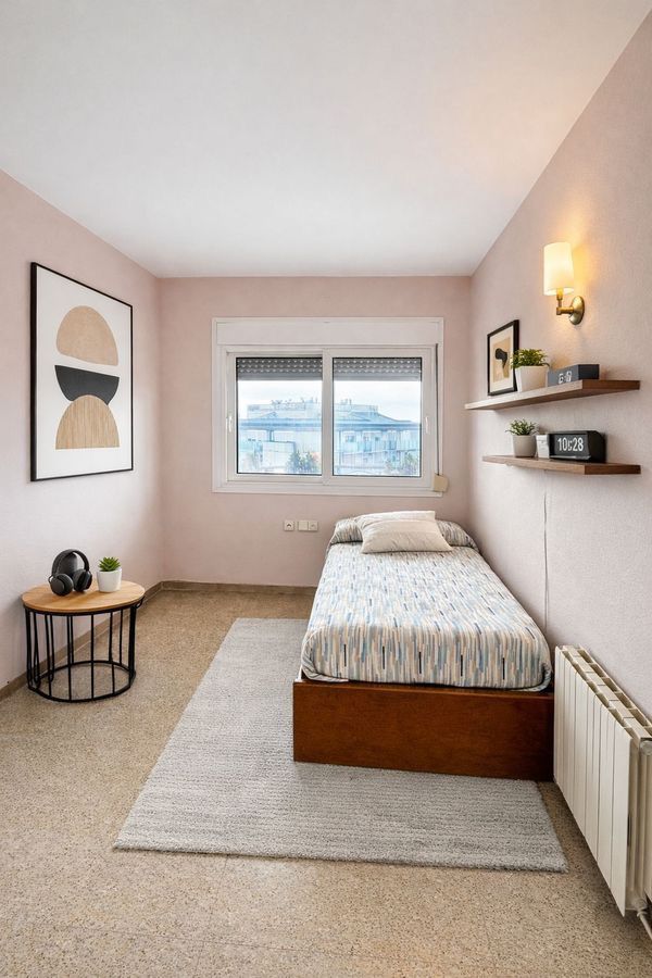 Habitación de Ático en venta en Figueres con Aire acondicionado, Calefacción y Terraza
