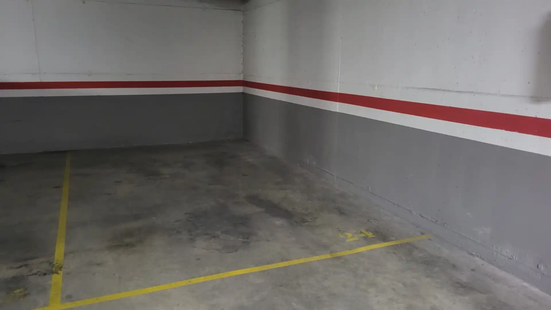 Einzelparkplatz zur Miete in Centre - Sant Oleguer, imagen 3