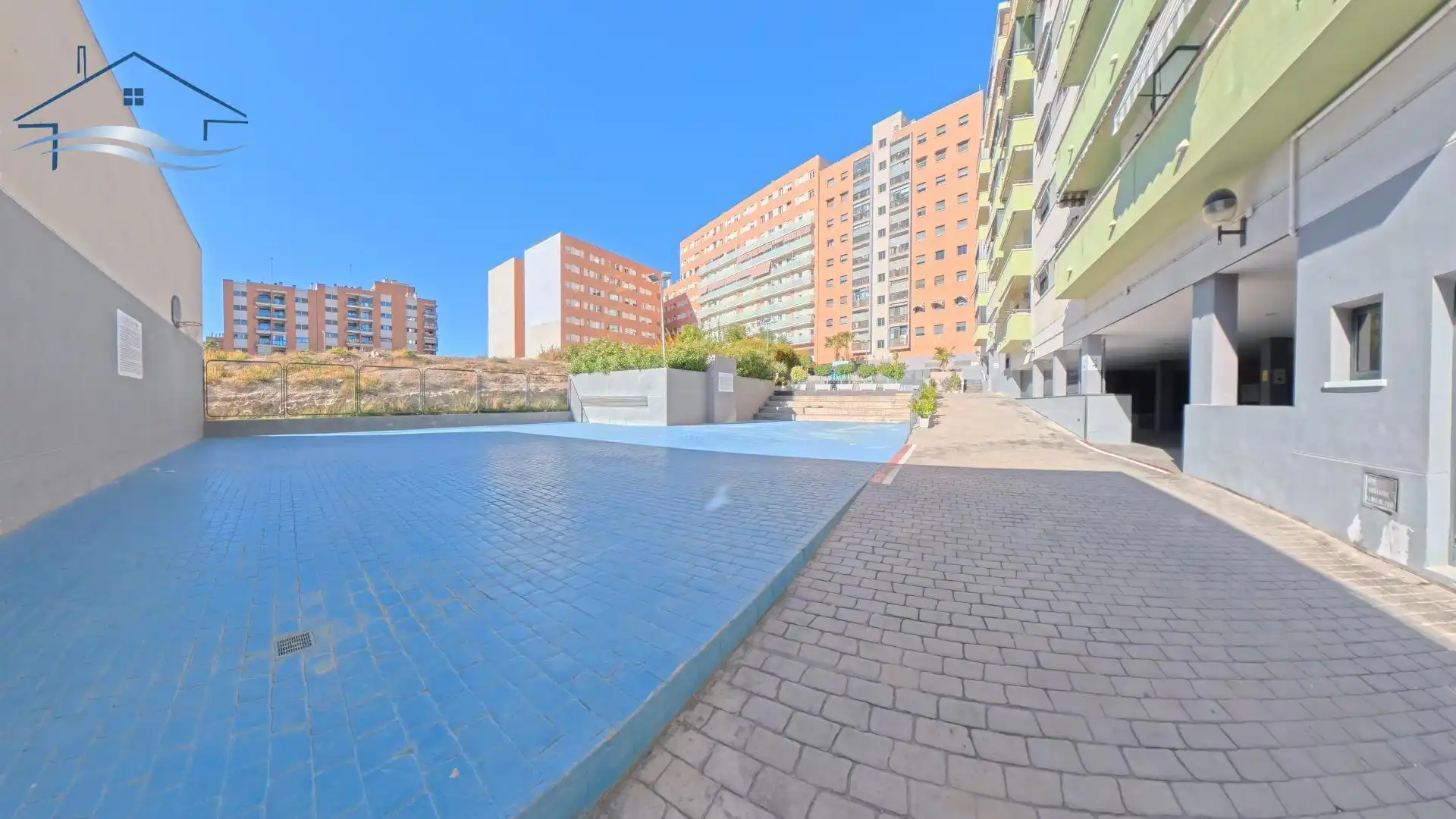Schwimmbecken von Wohnung zum Verkauf in Alicante / Alacant mit Klimaanlage, Abstellraum und Ofen